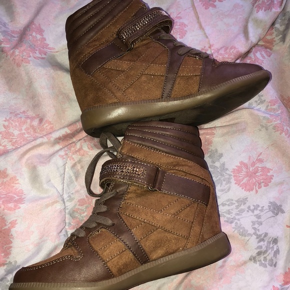 Call it spring wedge sneakers - Picture 3 of 4